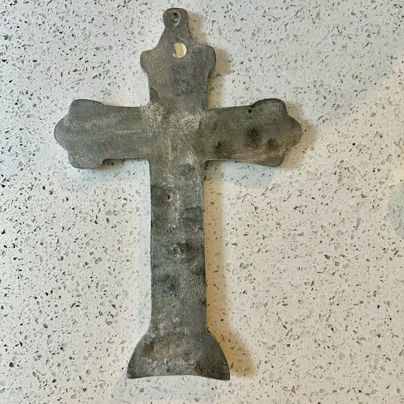 Silver Metal Maybe Pewter Hanging Wall Cross Decorative 10" x 6 1/2" - Picture 4 of 4